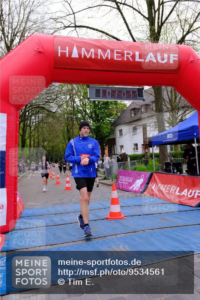 19.04.2026 - Hammer Lauf Tim E. http://msf.ph/oto/9534561 19.04.2026 10:40:30 Ziel 155, 246, 315 meine-sportfotos.de