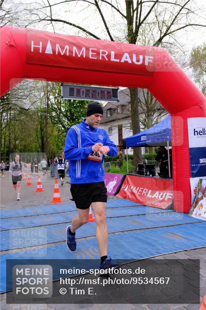 19.04.2026 - Hammer Lauf Tim E. http://msf.ph/oto/9534567 19.04.2026 10:40:30 Ziel 155, 246, 315 meine-sportfotos.de