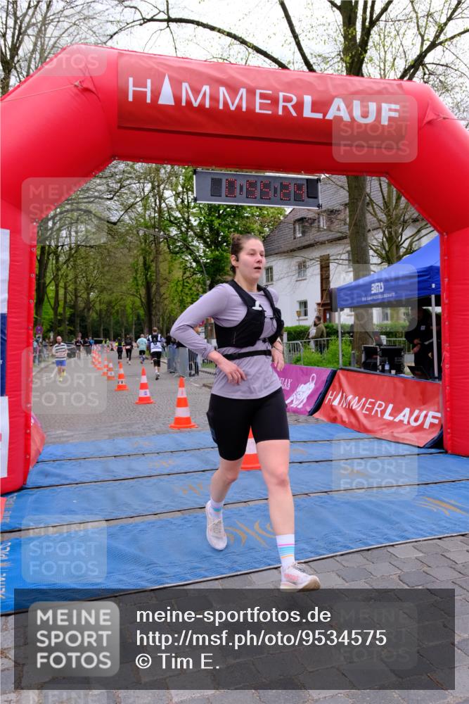 19.04.2026 - Hammer Lauf Tim E. http://msf.ph/oto/9534575 19.04.2026 10:40:32 Ziel 155, 246, 315 meine-sportfotos.de