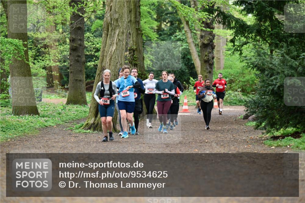 19.04.2026 - Hammer Lauf Dr. Thomas Lammeyer http://msf.ph/oto/9534625 19.04.2026 10:17:06 Laufen 156, 186, 747, 210, 782, 1032 meine-sportfotos.de