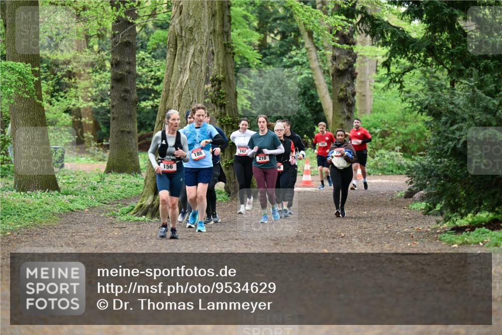 19.04.2026 - Hammer Lauf Dr. Thomas Lammeyer http://msf.ph/oto/9534629 19.04.2026 10:17:06 Laufen 186, 747, 156, 210, 205 meine-sportfotos.de