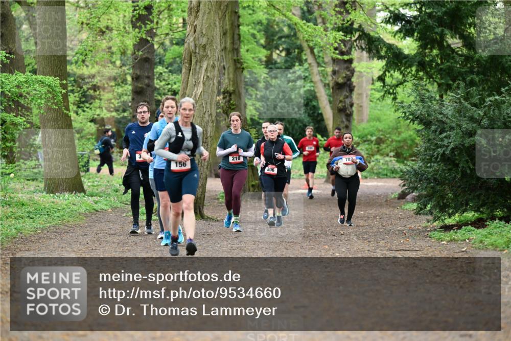 19.04.2026 - Hammer Lauf Dr. Thomas Lammeyer http://msf.ph/oto/9534660 19.04.2026 10:17:09 Laufen 210, 156, 206, 205, 782 meine-sportfotos.de
