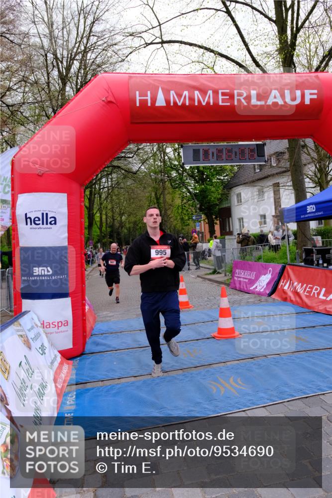 19.04.2026 - Hammer Lauf Tim E. http://msf.ph/oto/9534690 19.04.2026 10:41:14 Ziel 165, 323, 561, 720, 995 meine-sportfotos.de
