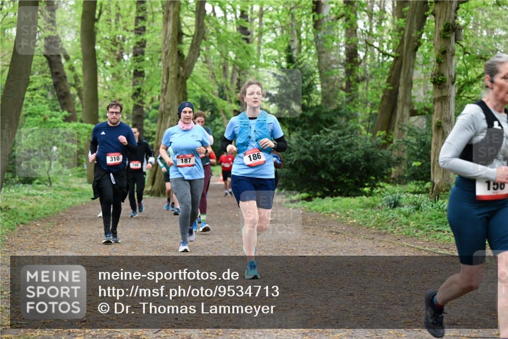 19.04.2026 - Hammer Lauf Dr. Thomas Lammeyer http://msf.ph/oto/9534713 19.04.2026 10:17:15 Laufen 310, 748, 187, 186, 150 meine-sportfotos.de