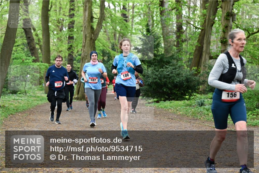 19.04.2026 - Hammer Lauf Dr. Thomas Lammeyer http://msf.ph/oto/9534715 19.04.2026 10:17:15 Laufen 187, 310, 186, 156 meine-sportfotos.de