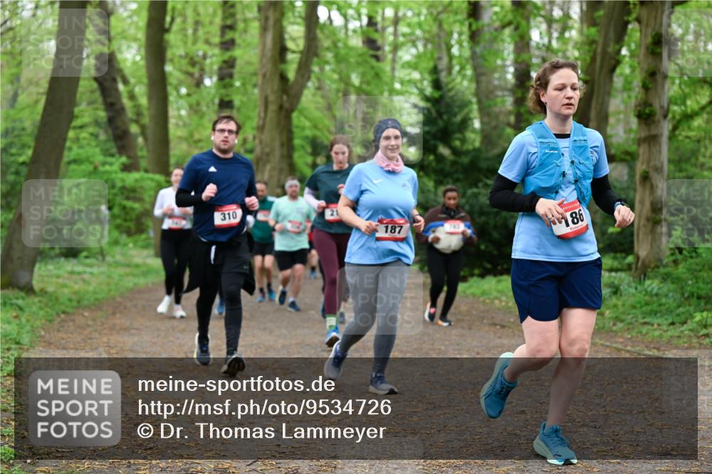 19.04.2026 - Hammer Lauf Dr. Thomas Lammeyer http://msf.ph/oto/9534726 19.04.2026 10:17:16 Laufen 310, 187, 186 meine-sportfotos.de