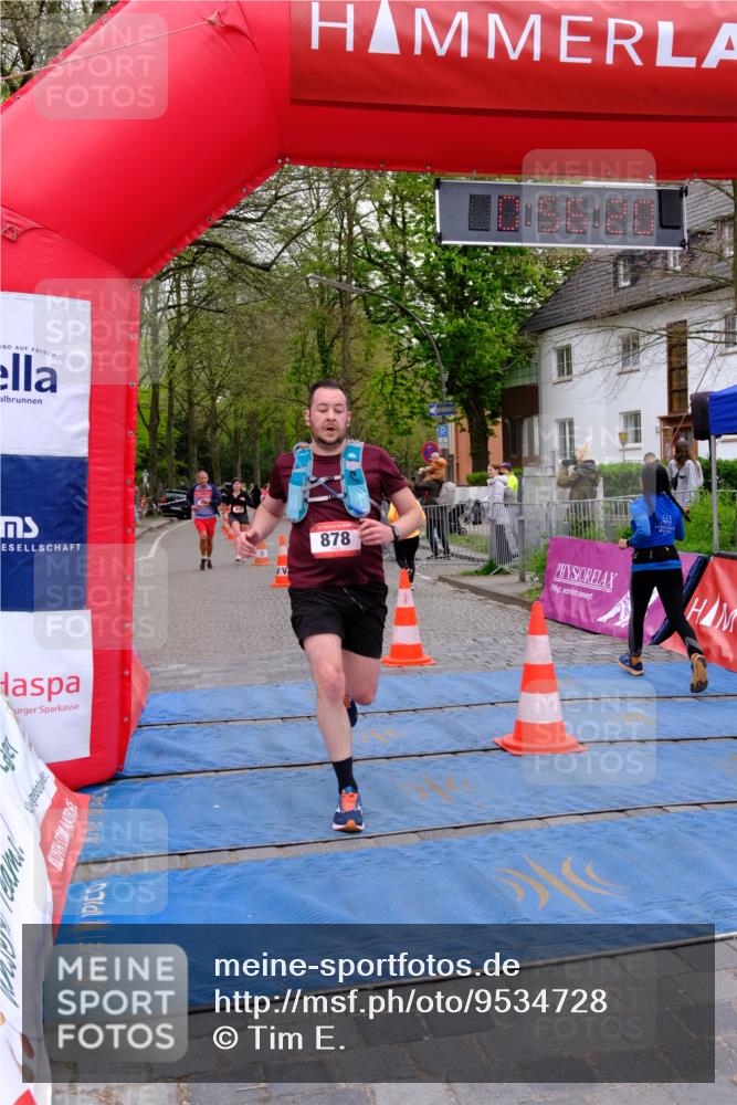 19.04.2026 - Hammer Lauf Tim E. http://msf.ph/oto/9534728 19.04.2026 10:41:28 Ziel 215, 273, 313, 344, 653, 665, 813, 878, 1298 meine-sportfotos.de