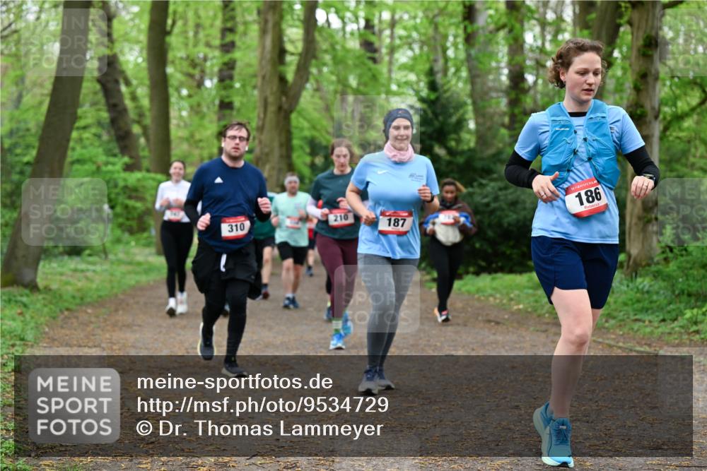 19.04.2026 - Hammer Lauf Dr. Thomas Lammeyer http://msf.ph/oto/9534729 19.04.2026 10:17:16 Laufen 310, 210, 187, 186 meine-sportfotos.de