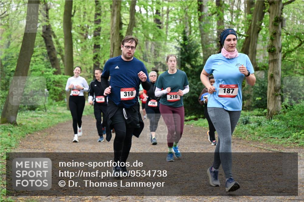 19.04.2026 - Hammer Lauf Dr. Thomas Lammeyer http://msf.ph/oto/9534738 19.04.2026 10:17:17 Laufen 747, 748, 310, 206, 210, 164, 187 meine-sportfotos.de