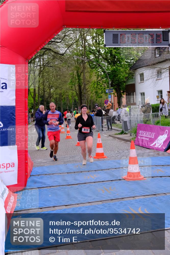 19.04.2026 - Hammer Lauf Tim E. http://msf.ph/oto/9534742 19.04.2026 10:41:31 Ziel 215, 273, 313, 813, 878 meine-sportfotos.de