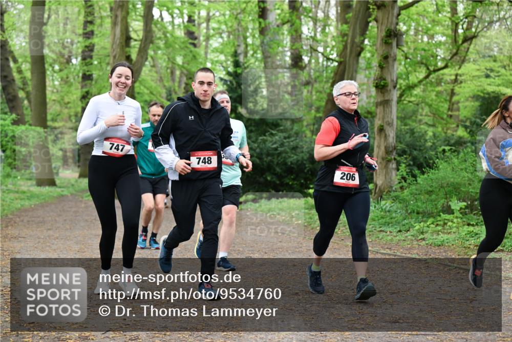 19.04.2026 - Hammer Lauf Dr. Thomas Lammeyer http://msf.ph/oto/9534760 19.04.2026 10:17:19 Laufen 747, 748, 206 meine-sportfotos.de