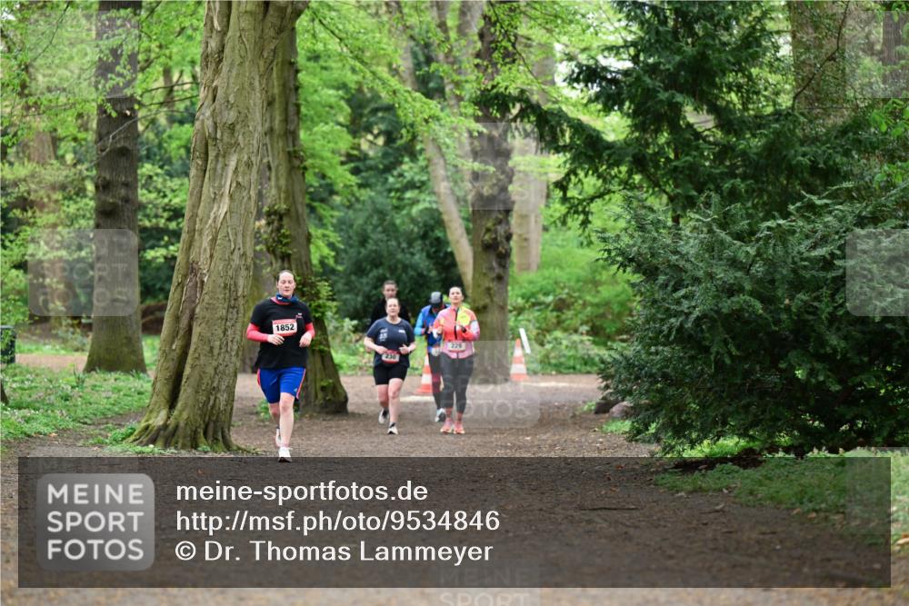 19.04.2026 - Hammer Lauf Dr. Thomas Lammeyer http://msf.ph/oto/9534846 19.04.2026 10:17:29 Laufen 1852, 230, 229 meine-sportfotos.de