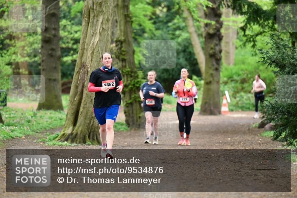 19.04.2026 - Hammer Lauf Dr. Thomas Lammeyer http://msf.ph/oto/9534876 19.04.2026 10:17:32 Laufen 1852, 230, 229 meine-sportfotos.de