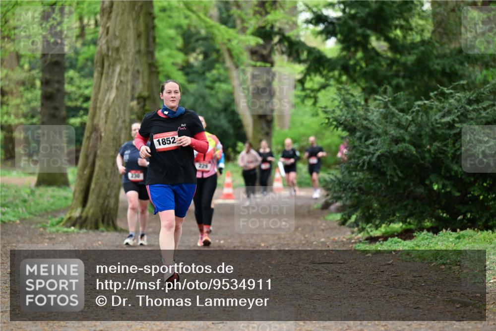 19.04.2026 - Hammer Lauf Dr. Thomas Lammeyer http://msf.ph/oto/9534911 19.04.2026 10:17:35 Laufen 250, 1852, 226 meine-sportfotos.de