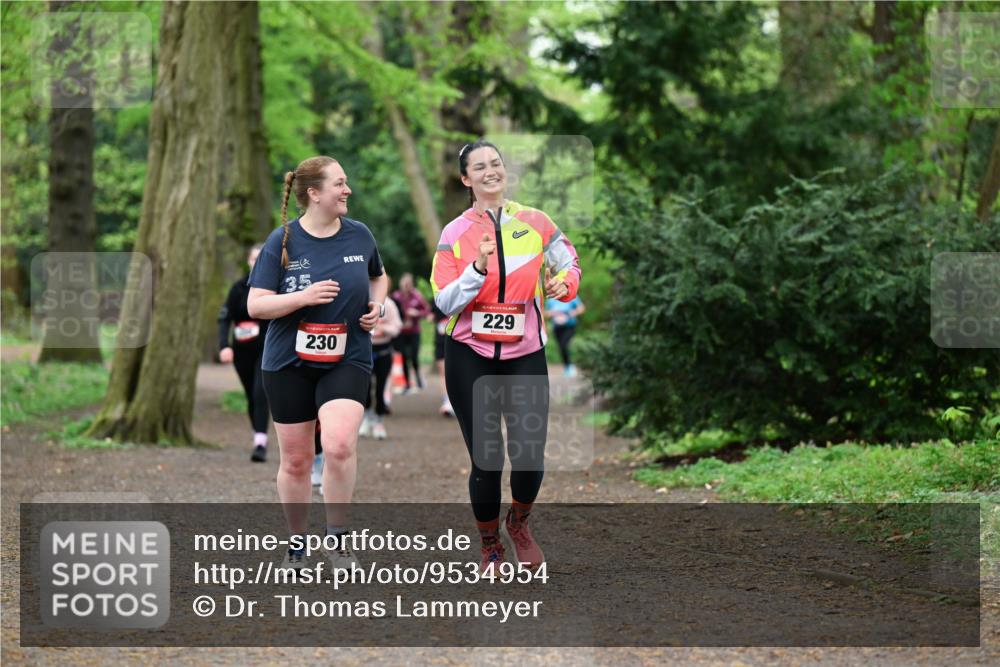 19.04.2026 - Hammer Lauf Dr. Thomas Lammeyer http://msf.ph/oto/9534954 19.04.2026 10:17:41 Laufen 230, 229 meine-sportfotos.de
