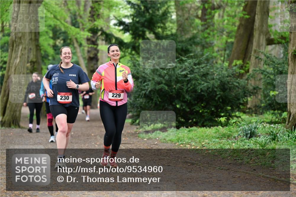 19.04.2026 - Hammer Lauf Dr. Thomas Lammeyer http://msf.ph/oto/9534960 19.04.2026 10:17:41 Laufen 230, 229 meine-sportfotos.de