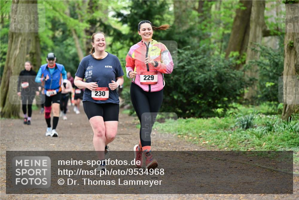 19.04.2026 - Hammer Lauf Dr. Thomas Lammeyer http://msf.ph/oto/9534968 19.04.2026 10:17:42 Laufen 230, 229 meine-sportfotos.de