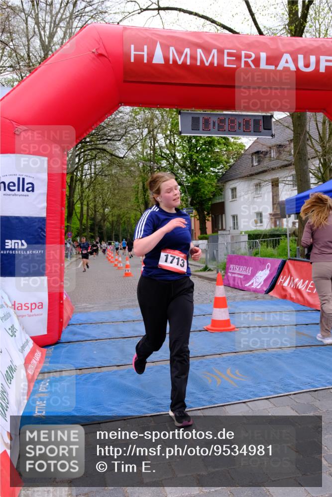 19.04.2026 - Hammer Lauf Tim E. http://msf.ph/oto/9534981 19.04.2026 10:43:09 Ziel 581, 613, 1053, 1071, 1101, 1140, 1713 meine-sportfotos.de