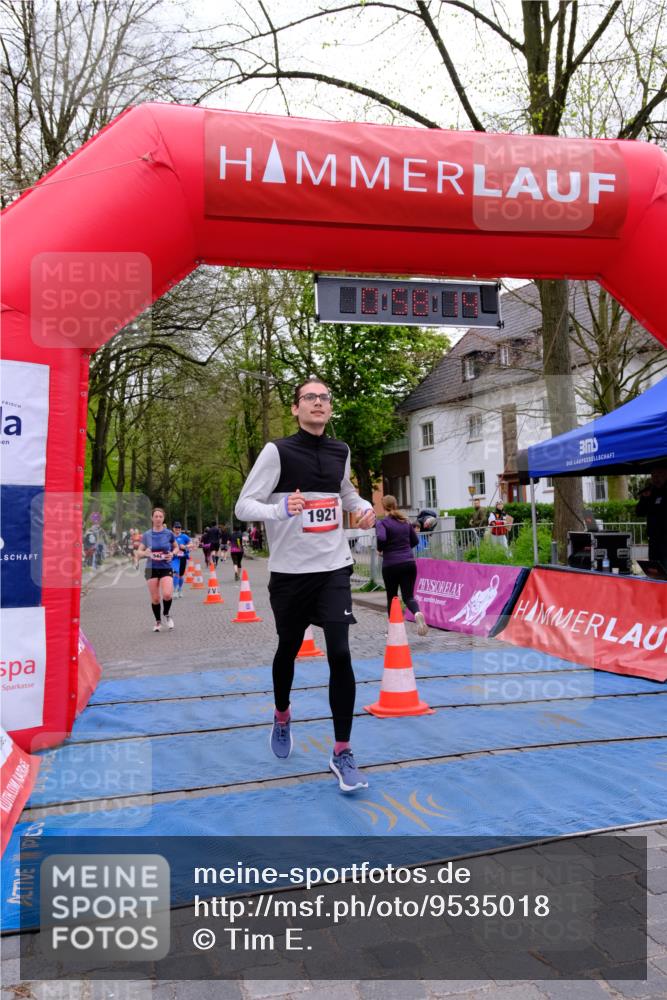 19.04.2026 - Hammer Lauf Tim E. http://msf.ph/oto/9535018 19.04.2026 10:43:22 Ziel 544, 651, 786, 955, 1356, 1921 meine-sportfotos.de