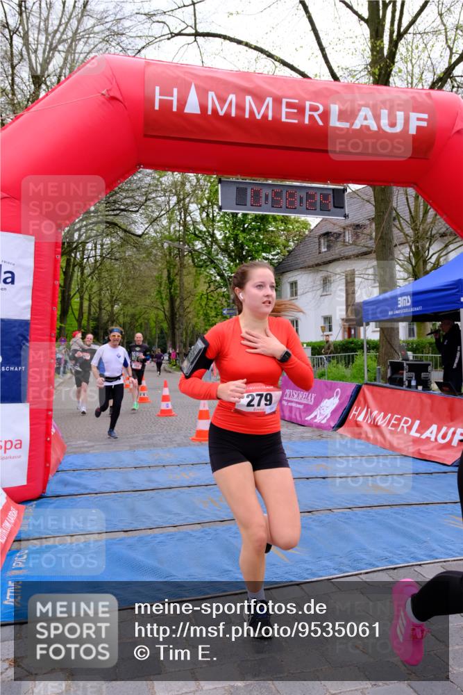 19.04.2026 - Hammer Lauf Tim E. http://msf.ph/oto/9535061 19.04.2026 10:43:32 Ziel 254, 279, 352, 940, 948, 955, 1608 meine-sportfotos.de