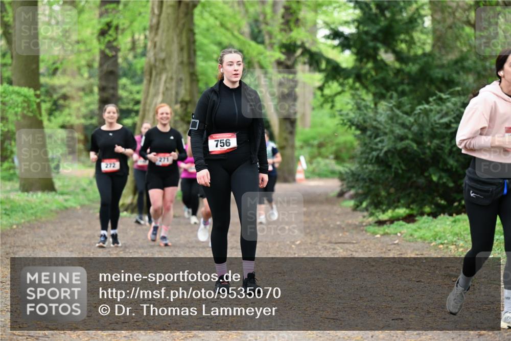 19.04.2026 - Hammer Lauf Dr. Thomas Lammeyer http://msf.ph/oto/9535070 19.04.2026 10:17:52 Laufen 272, 271, 756 meine-sportfotos.de