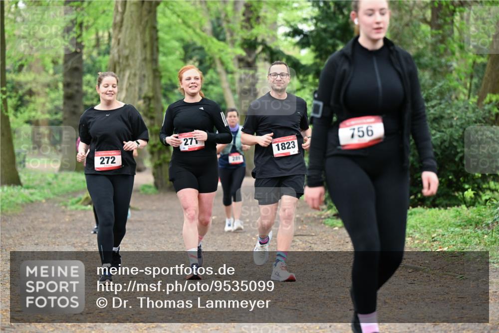 19.04.2026 - Hammer Lauf Dr. Thomas Lammeyer http://msf.ph/oto/9535099 19.04.2026 10:17:56 Laufen 272, 271, 285, 1823, 756 meine-sportfotos.de