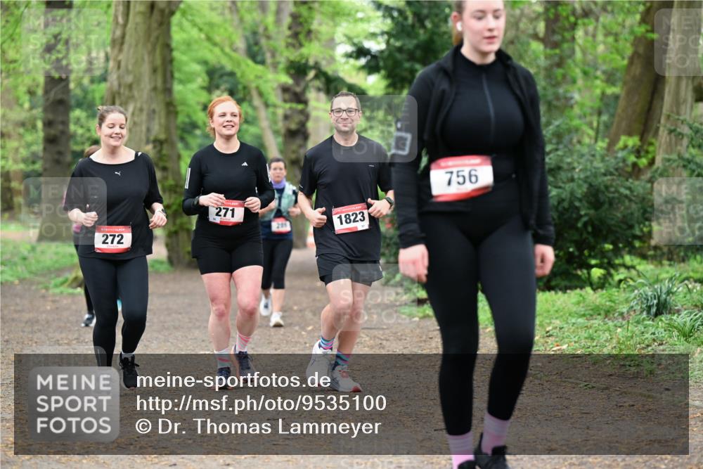 19.04.2026 - Hammer Lauf Dr. Thomas Lammeyer http://msf.ph/oto/9535100 19.04.2026 10:17:56 Laufen 272, 271, 235, 1823, 756 meine-sportfotos.de