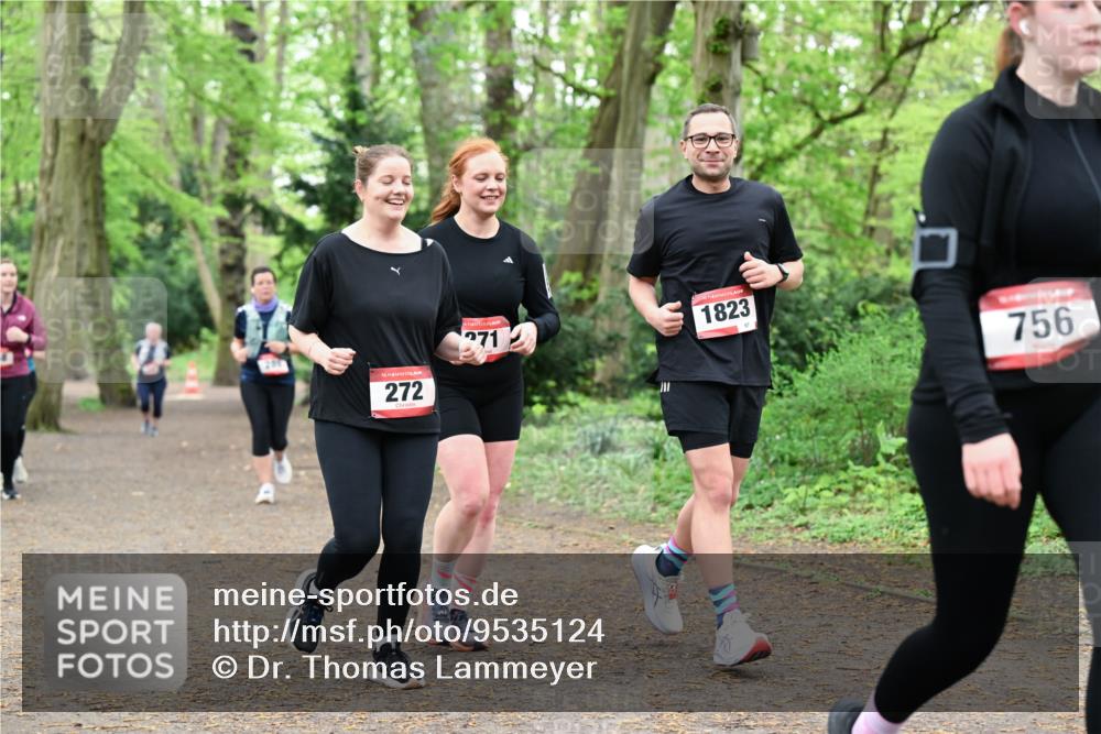 19.04.2026 - Hammer Lauf Dr. Thomas Lammeyer http://msf.ph/oto/9535124 19.04.2026 10:17:58 Laufen 272, 371, 1823, 756 meine-sportfotos.de