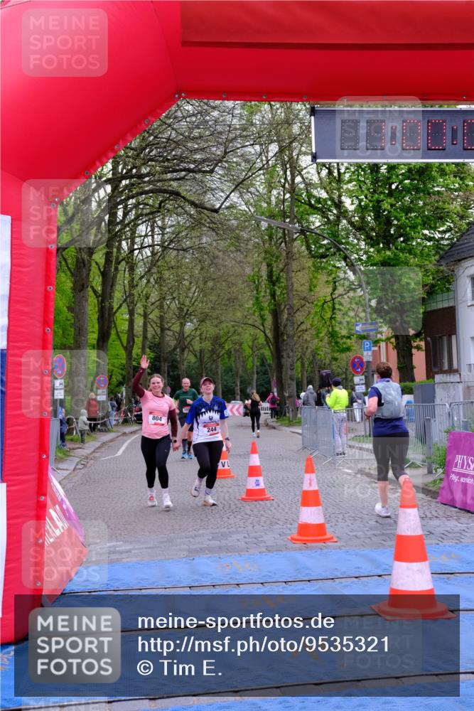 19.04.2026 - Hammer Lauf Tim E. http://msf.ph/oto/9535321 19.04.2026 10:45:12 Ziel 229, 230, 244, 289, 804, 1009 meine-sportfotos.de