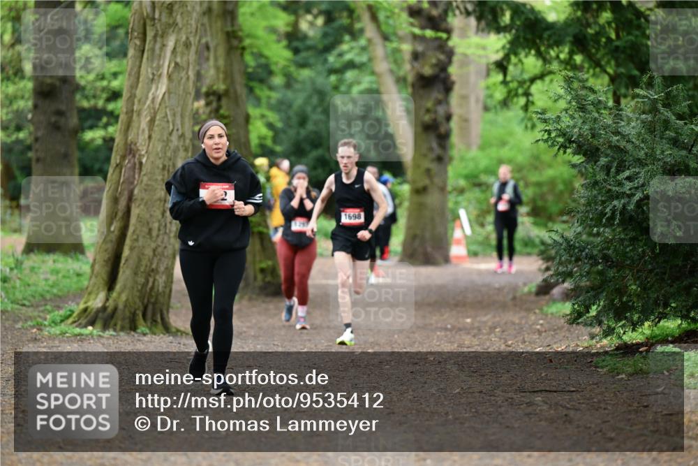 19.04.2026 - Hammer Lauf Dr. Thomas Lammeyer http://msf.ph/oto/9535412 19.04.2026 10:18:39 Laufen 1698 meine-sportfotos.de