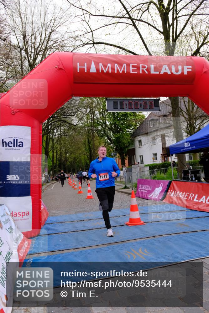 19.04.2026 - Hammer Lauf Tim E. http://msf.ph/oto/9535444 19.04.2026 10:46:07 Ziel 287, 1217, 1926 meine-sportfotos.de