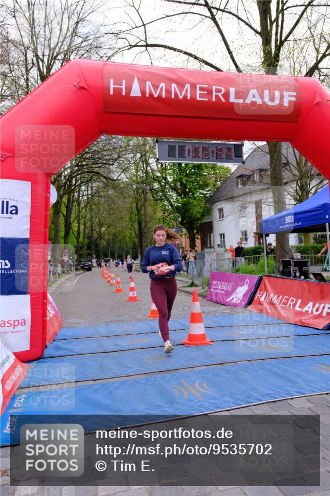 19.04.2026 - Hammer Lauf Tim E. http://msf.ph/oto/9535702 19.04.2026 10:48:02 Ziel 1297, 1304 meine-sportfotos.de