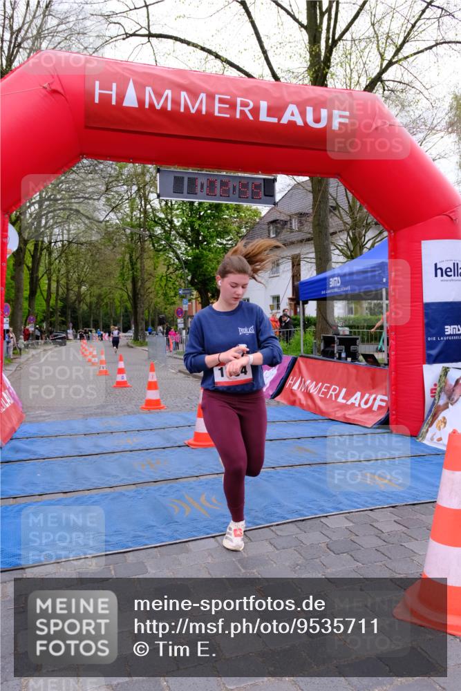 19.04.2026 - Hammer Lauf Tim E. http://msf.ph/oto/9535711 19.04.2026 10:48:03 Ziel 1297, 1304, 1335 meine-sportfotos.de