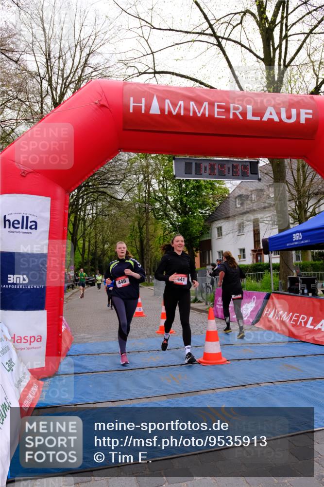 19.04.2026 - Hammer Lauf Tim E. http://msf.ph/oto/9535913 19.04.2026 10:49:41 Ziel 248, 273, 301, 441, 1293, 1294 meine-sportfotos.de