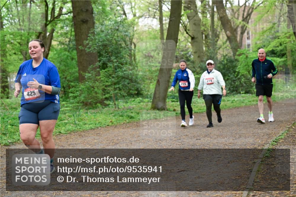 19.04.2026 - Hammer Lauf Dr. Thomas Lammeyer http://msf.ph/oto/9535941 19.04.2026 10:20:42 Laufen 425, 715, 219 meine-sportfotos.de