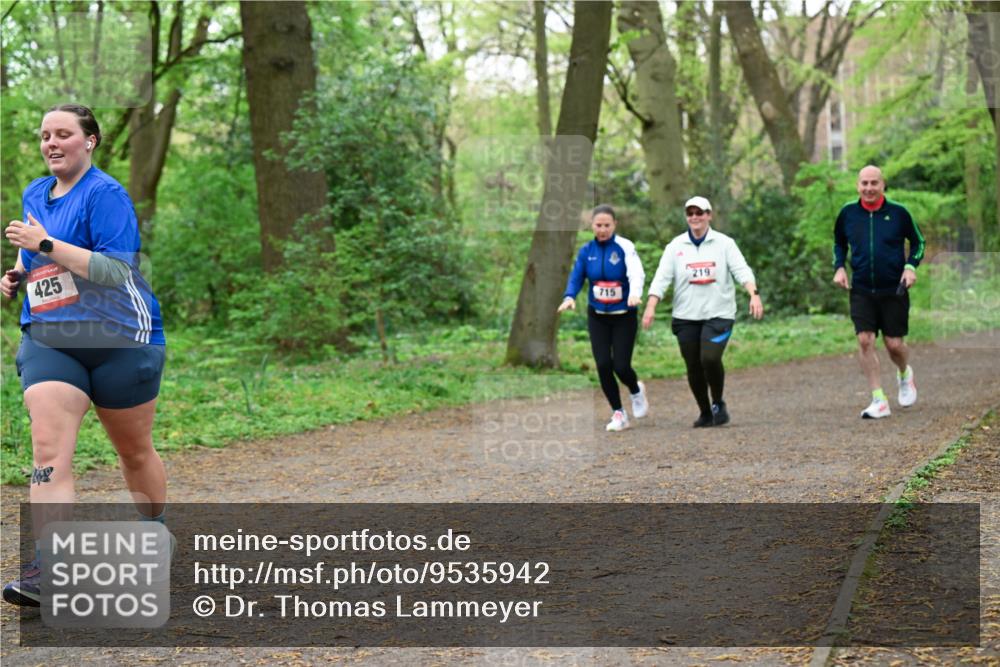 19.04.2026 - Hammer Lauf Dr. Thomas Lammeyer http://msf.ph/oto/9535942 19.04.2026 10:20:42 Laufen 425, 715, 219 meine-sportfotos.de