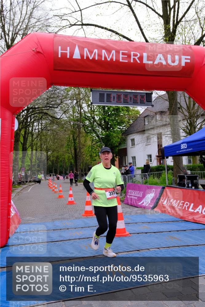 19.04.2026 - Hammer Lauf Tim E. http://msf.ph/oto/9535963 19.04.2026 10:49:52 Ziel 119, 317, 344 meine-sportfotos.de