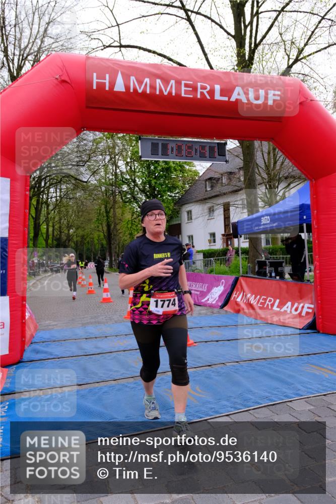 19.04.2026 - Hammer Lauf Tim E. http://msf.ph/oto/9536140 19.04.2026 10:51:49 Ziel 332, 501, 611, 612, 1083, 1091, 1774 meine-sportfotos.de