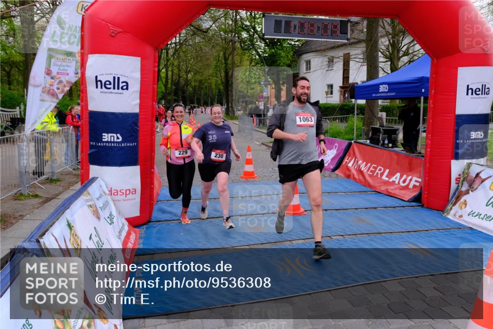 19.04.2026 - Hammer Lauf Tim E. http://msf.ph/oto/9536308 19.04.2026 10:53:17 Ziel 229, 230, 258, 289, 425, 1063 meine-sportfotos.de