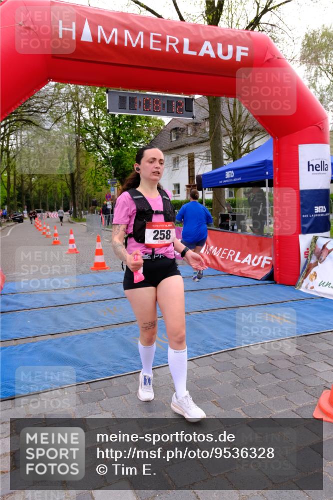 19.04.2026 - Hammer Lauf Tim E. http://msf.ph/oto/9536328 19.04.2026 10:53:20 Ziel 229, 230, 258, 289, 425, 1063 meine-sportfotos.de