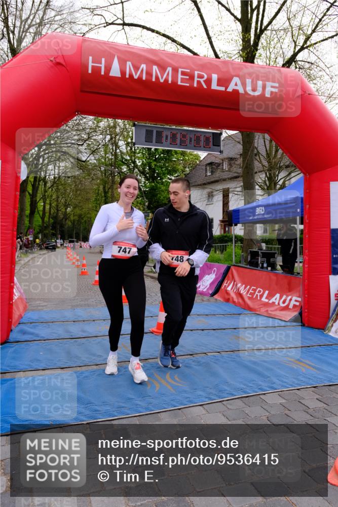 19.04.2026 - Hammer Lauf Tim E. http://msf.ph/oto/9536415 19.04.2026 10:54:07 Ziel 747, 748, 756 meine-sportfotos.de
