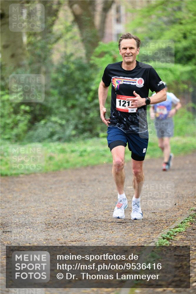 19.04.2026 - Hammer Lauf Dr. Thomas Lammeyer http://msf.ph/oto/9536416 19.04.2026 10:24:00 Laufen 121 meine-sportfotos.de
