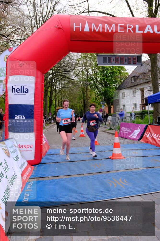 19.04.2026 - Hammer Lauf Tim E. http://msf.ph/oto/9536447 19.04.2026 10:54:46 Ziel 156, 271, 272, 628, 1303, 1823 meine-sportfotos.de