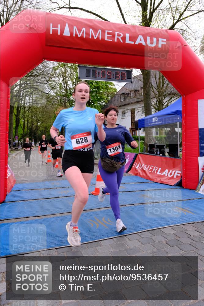 19.04.2026 - Hammer Lauf Tim E. http://msf.ph/oto/9536457 19.04.2026 10:54:47 Ziel 113, 156, 271, 272, 628, 1303, 1823 meine-sportfotos.de