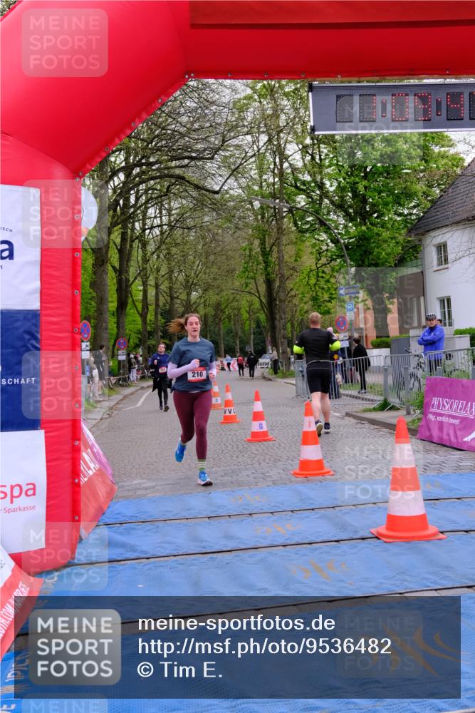 19.04.2026 - Hammer Lauf Tim E. http://msf.ph/oto/9536482 19.04.2026 10:54:55 Ziel 113, 210, 271, 272, 310 meine-sportfotos.de