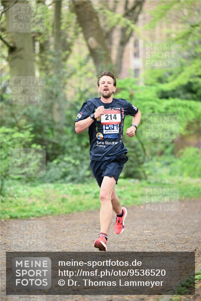 19.04.2026 - Hammer Lauf Dr. Thomas Lammeyer http://msf.ph/oto/9536520 19.04.2026 10:24:46 Laufen 214 meine-sportfotos.de