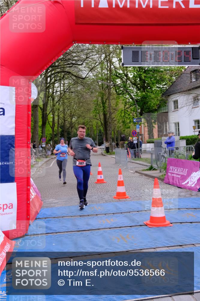 19.04.2026 - Hammer Lauf Tim E. http://msf.ph/oto/9536566 19.04.2026 10:55:32 Ziel 186, 187, 287, 777, 778, 1157 meine-sportfotos.de