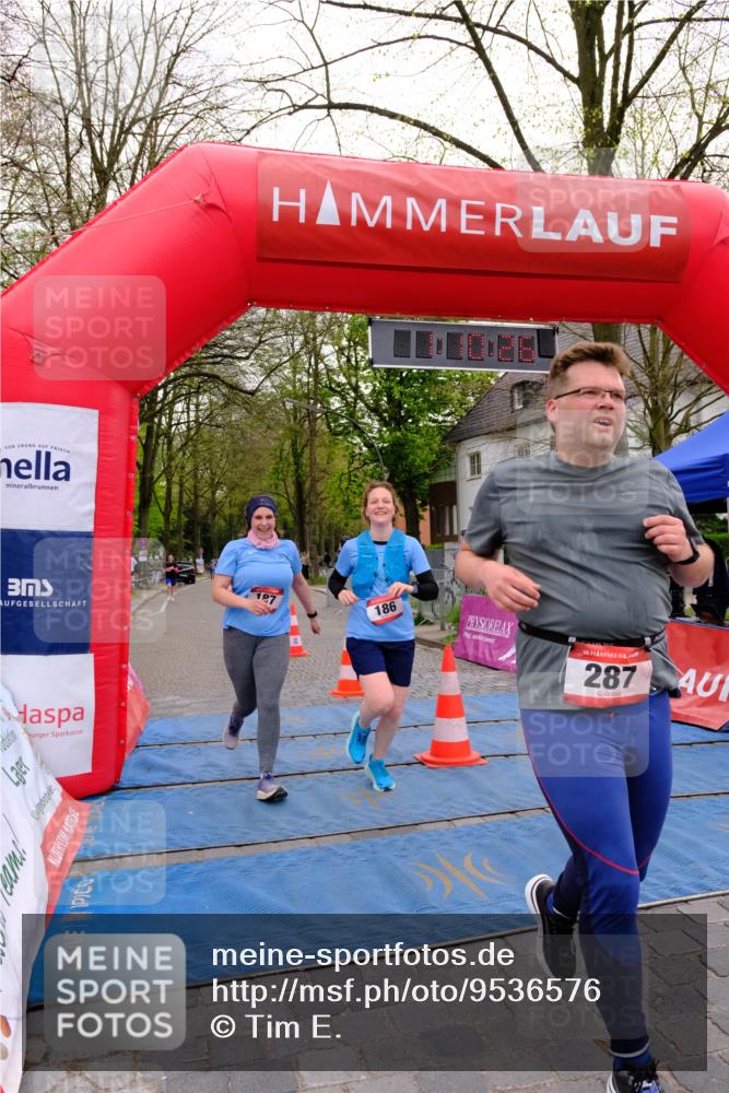 19.04.2026 - Hammer Lauf Tim E. http://msf.ph/oto/9536576 19.04.2026 10:55:34 Ziel 186, 187, 287, 777, 778, 1157 meine-sportfotos.de