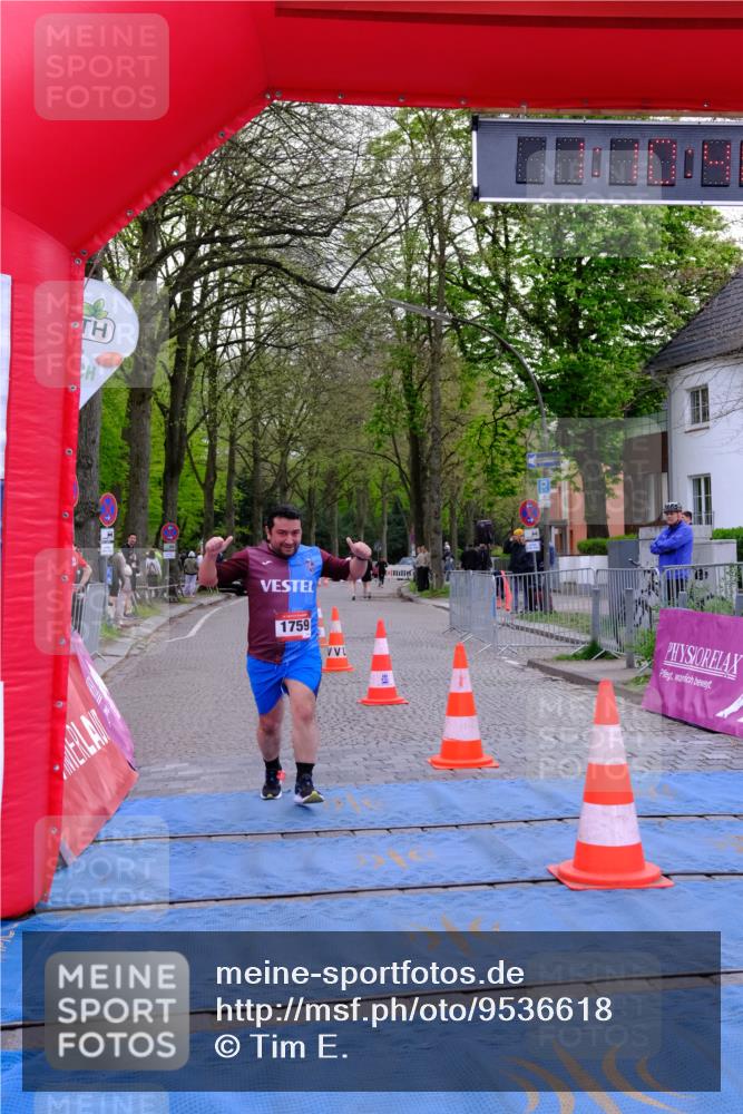 19.04.2026 - Hammer Lauf Tim E. http://msf.ph/oto/9536618 19.04.2026 10:55:56 Ziel 1759 meine-sportfotos.de