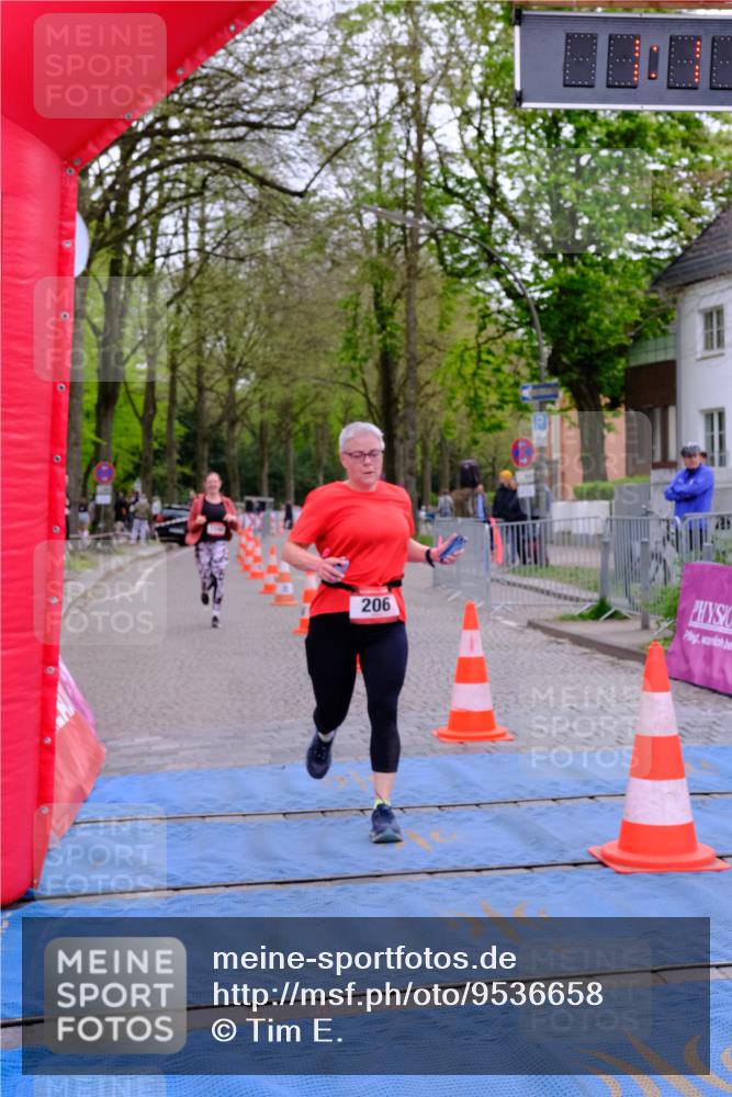 19.04.2026 - Hammer Lauf Tim E. http://msf.ph/oto/9536658 19.04.2026 10:56:18 Ziel 206, 526, 1144 meine-sportfotos.de